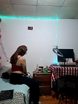 Snapshot of Natalykaty chatting on March 4, 2026, 4:18 am Natalykaty online show from March 4, 2026, 4:18 am