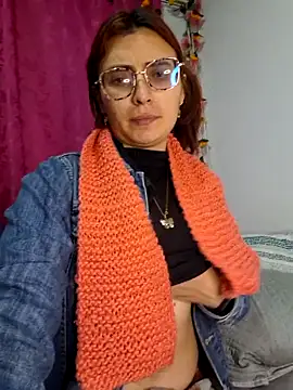 Natalykaty online show from May 13, 2026, 3:15 am