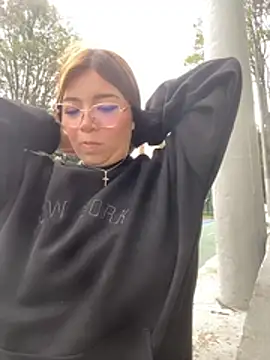 Maddy Piink online show from March 12, 2026, 6:03 pm