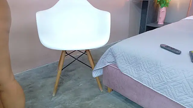 Snapshot of Camila_Hill_ chatting on February 19, 2026, 2:13 pm Camila Hill online show from February 19, 2026, 2:13 pm