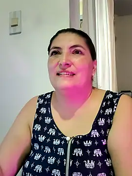 lina maria99 online show from September 14, 2025, 9:58 pm