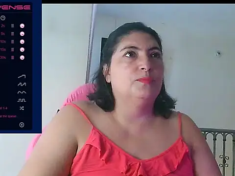 lina maria99 online show from September 16, 2025, 2:51 pm