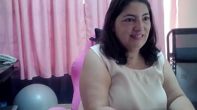 lina maria99 online show from June 2, 2026, 12:18 pm