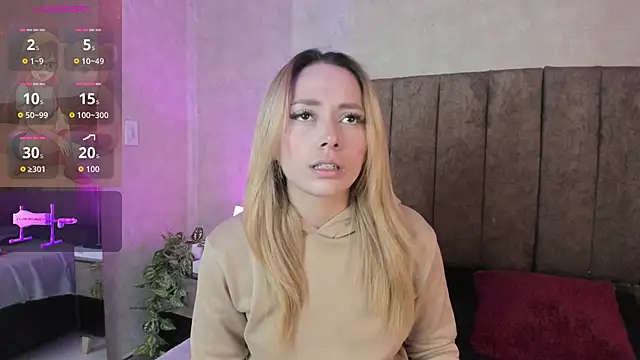 LanaMills  online show from January 7, 2026, 5:21 am