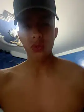 Snapshot of May_Blackx chatting on September 19, 2025, 5:20 am May Blackx online show from September 19, 2025, 5:20 am