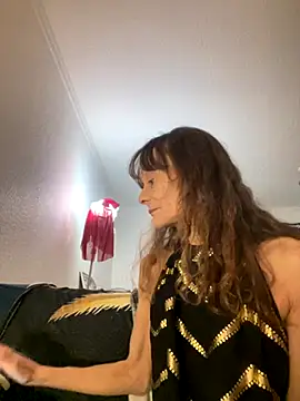 Chris06d22xh online show from December 5, 2025, 9:00 pm