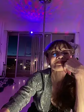 Snapshot of Chris06d22@xh chatting on May 15, 2026, 7:54 pm Chris06d22xh online show from May 15, 2026, 7:54 pm