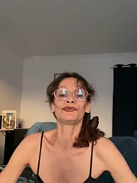Chris06d22xh online show from June 21, 2026, 7:05 pm