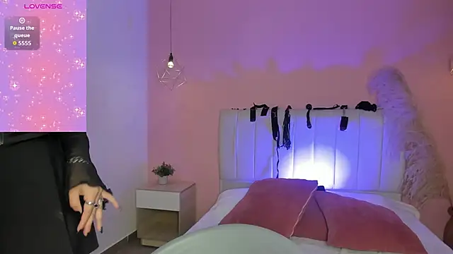 Snapshot of elisabethflores chatting on October 17, 2025, 8:33 pm elisabethflores online show from October 17, 2025, 8:33 pm