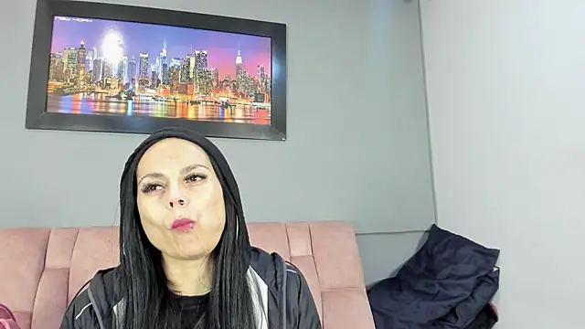 CharlotteCottin online show from May 12, 2026, 11:18 am