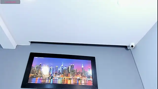 Snapshot of CharlotteCottin chatting on May 27, 2026, 2:47 pm CharlotteCottin online show from May 27, 2026, 2:47 pm