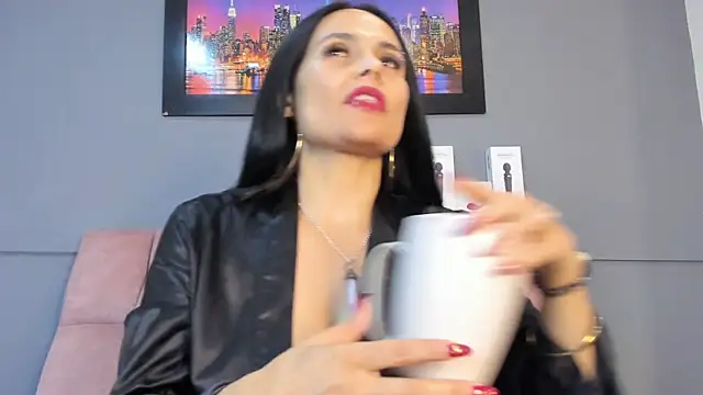 Snapshot of CharlotteCottin chatting on July 28, 2026, 3:21 pm CharlotteCottin online show from July 28, 2026, 3:21 pm