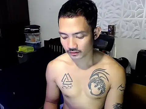 Snapshot of Thefriskyasian chatting on November 29, 2025, 6:27 am Thefriskyasian online show from November 29, 2025, 6:27 am