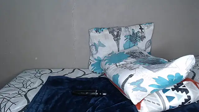 Lunalee online show from March 8, 2026, 5:50 pm