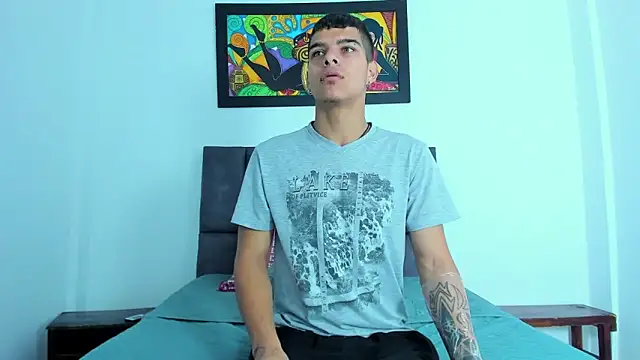 Snapshot of wyatt_3 chatting on November 24, 2025, 12:16 pm wyatt 3 online show from November 24, 2025, 12:16 pm