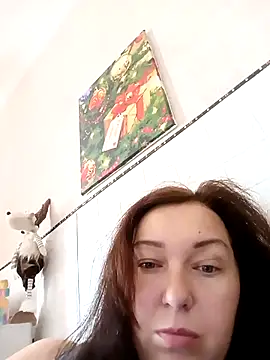 DanaNeon online show from April 9, 2026, 7:03 am