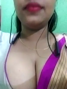 Snapshot of Dimplegirl chatting on September 18, 2025, 5:04 pm Dimplegirl online show from September 18, 2025, 5:04 pm