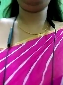 Snapshot of Dimplegirl chatting on September 19, 2025, 4:29 pm Dimplegirl online show from September 19, 2025, 4:29 pm