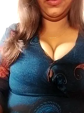 Snapshot of Dimplegirl chatting on October 5, 2025, 10:13 am Dimplegirl online show from October 5, 2025, 10:13 am