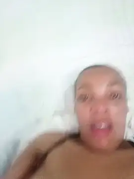 Snapshot of Eroticdollxx3 chatting on October 12, 2025, 12:42 am Eroticdollxx3 online show from October 12, 2025, 12:42 am