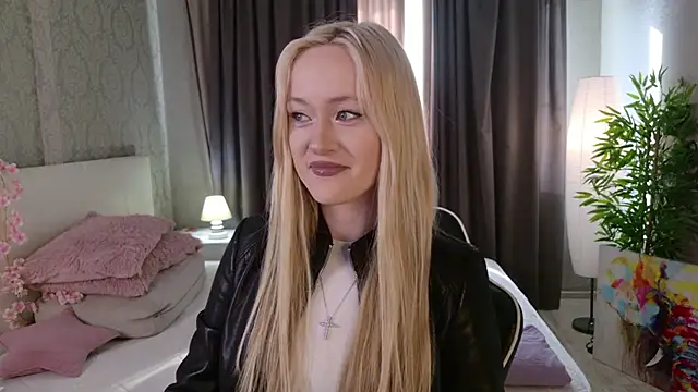 Snapshot of HeyMonkey_ chatting on March 19, 2026, 1:04 pm HeyMonkey online show from March 19, 2026, 1:04 pm