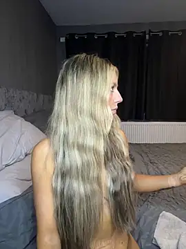 sammie-99 online show from September 19, 2025, 9:04 pm