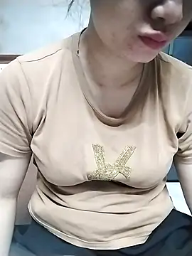 Mie rose online show from April 27, 2026, 12:58 pm