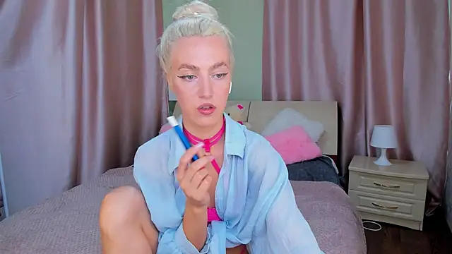 mishapallmer online show from July 21, 2026, 6:16 am