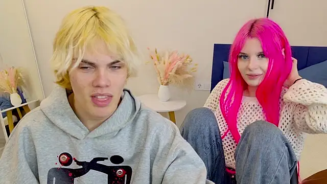 Bonnie And C1yde online show from October 4, 2025, 5:11 pm