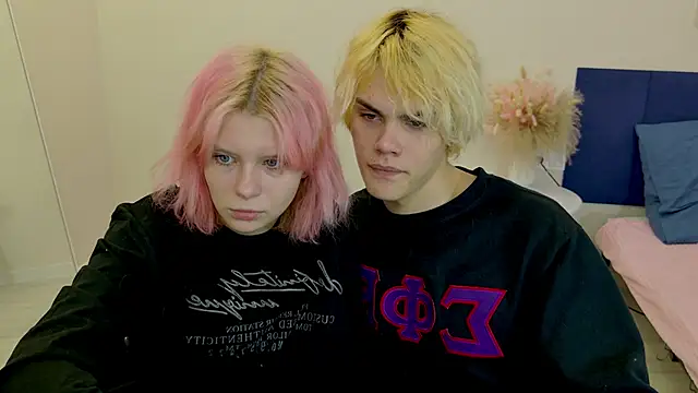 Bonnie And C1yde online show from November 4, 2025, 5:12 pm