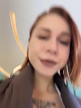 RosieSecret online show from December 17, 2025, 8:09 am