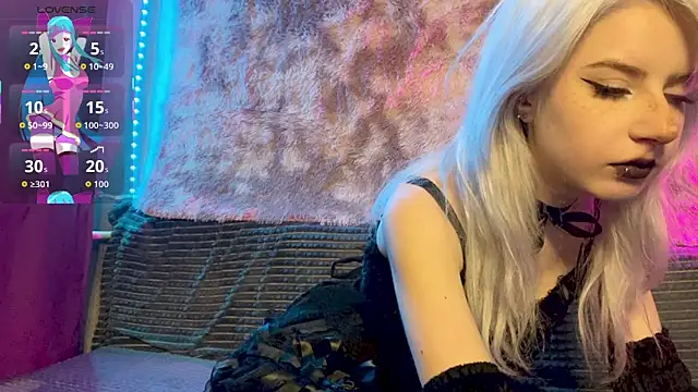 snowy lisa online show from May 6, 2026, 5:07 pm