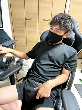 jiji9253 online show from November 13, 2025, 11:42 am