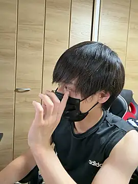 Snapshot of jiji9253 chatting on May 21, 2026, 12:34 pm jiji9253 online show from May 21, 2026, 12:34 pm
