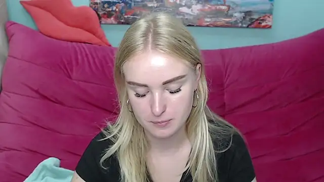 Snapshot of SofySofty chatting on September 28, 2025, 4:45 pm SofySofty online show from September 28, 2025, 4:45 pm