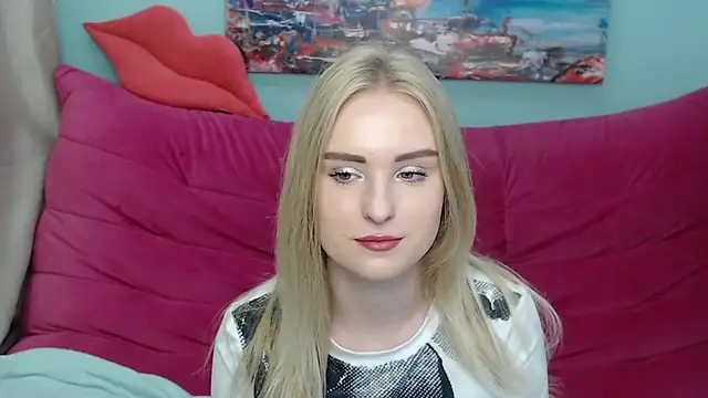 Snapshot of SofySofty chatting on October 4, 2025, 4:43 am SofySofty online show from October 4, 2025, 4:43 am