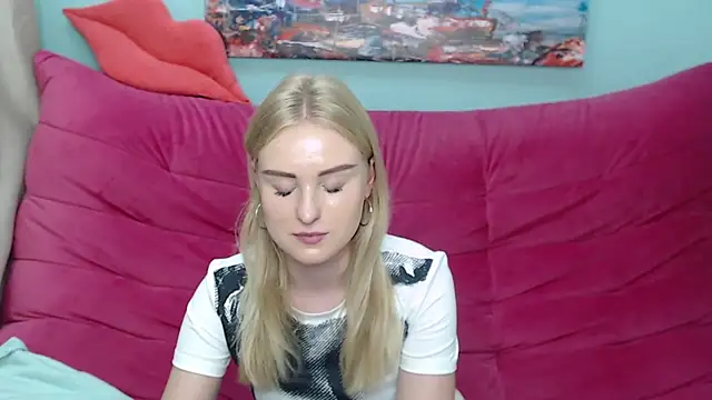 Snapshot of SofySofty chatting on October 4, 2025, 4:49 pm SofySofty online show from October 4, 2025, 4:49 pm