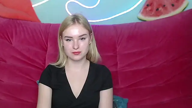 Snapshot of SofySofty chatting on November 6, 2025, 5:47 pm SofySofty online show from November 6, 2025, 5:47 pm