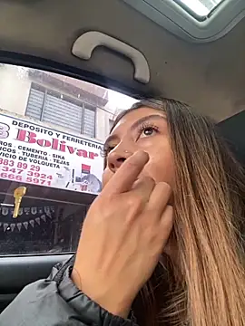 Sara-cooper2 online show from November 18, 2025, 2:21 pm