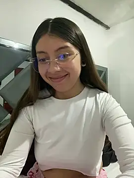 Snapshot of Sara-cooper2 chatting on June 10, 2026, 2:38 pm Sara-cooper2 online show from June 10, 2026, 2:38 pm