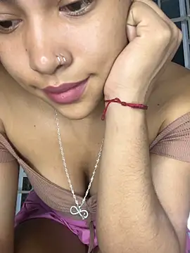 SophieD online show from November 21, 2025, 11:58 pm