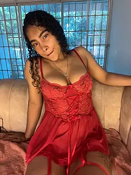 SophieD online show from June 7, 2026, 12:31 pm