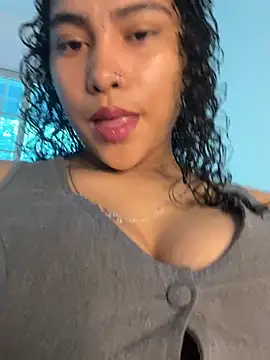 Snapshot of SophieD chatting on June 30, 2026, 12:39 pm SophieD online show from June 30, 2026, 12:39 pm