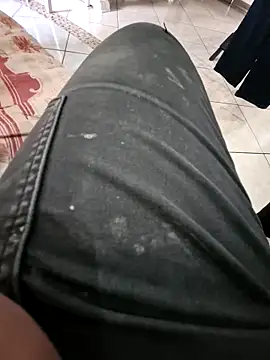 Snapshot of Monella52 chatting on February 9, 2026, 10:19 am Monella52 online show from February 9, 2026, 10:19 am