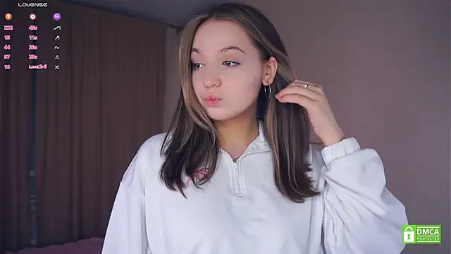 NguyetHankey online show from October 2, 2025, 3:30 pm