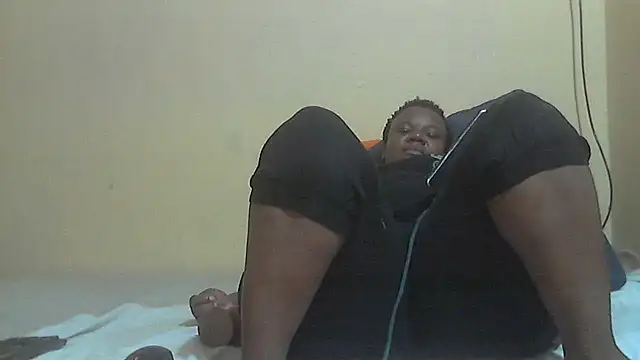 AnnabigpussyXO online show from January 12, 2026, 7:52 pm