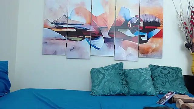 FLAKIS18 online show from July 30, 2026, 10:09 pm