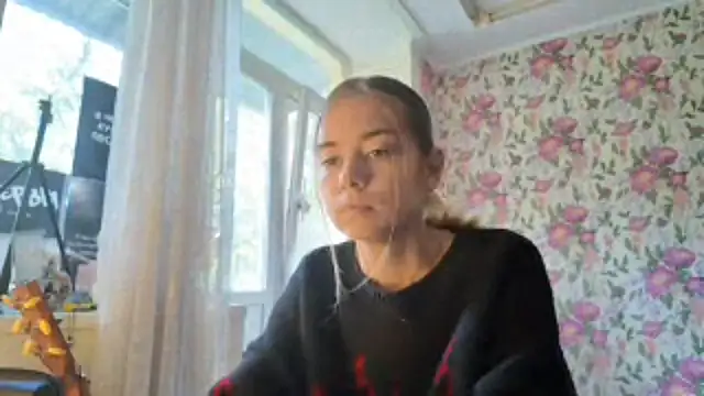 Witching Moon online show from September 23, 2025, 8:17 am