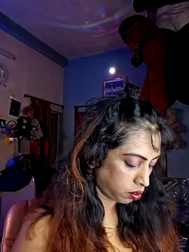 Love Beauty01 online show from June 13, 2026, 6:17 pm