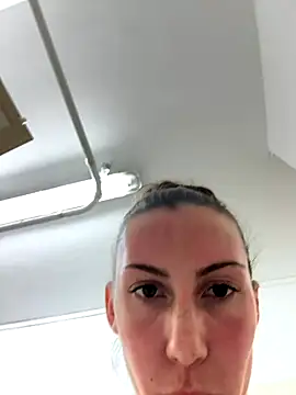 MilaRenee online show from September 20, 2025, 6:31 pm